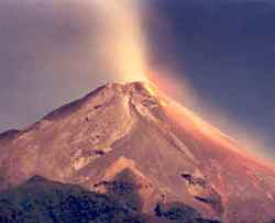 merapi - Les volcans :Le Merapi