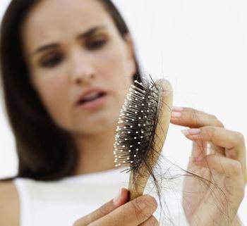 l anémie est la première cause de pertes de cheveux chez la femme - L’anémie est la première cause de pertes de cheveux chez la femme