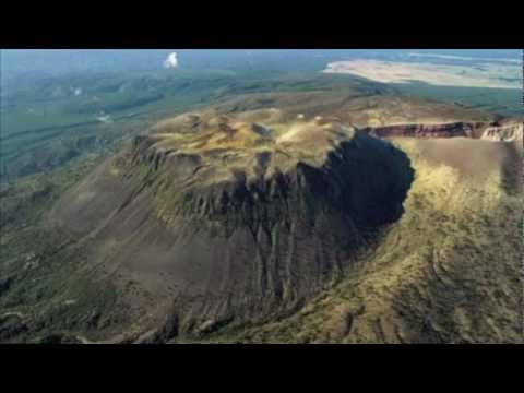 Les volcans :Le Merapi