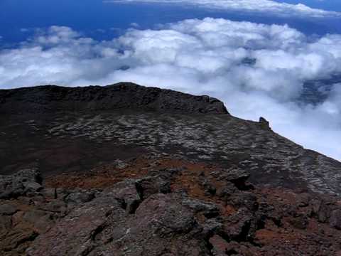 Azzorre - Vulcano di Pico (2351 mt), panoramica dalla cima.