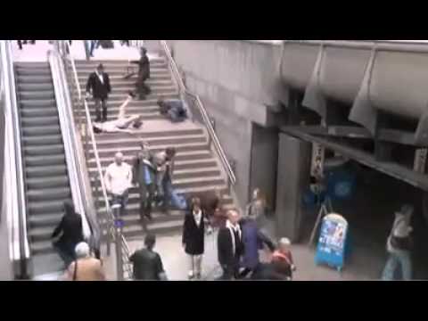 Flashmob par GreenPeace contre le nucléaire.mp4